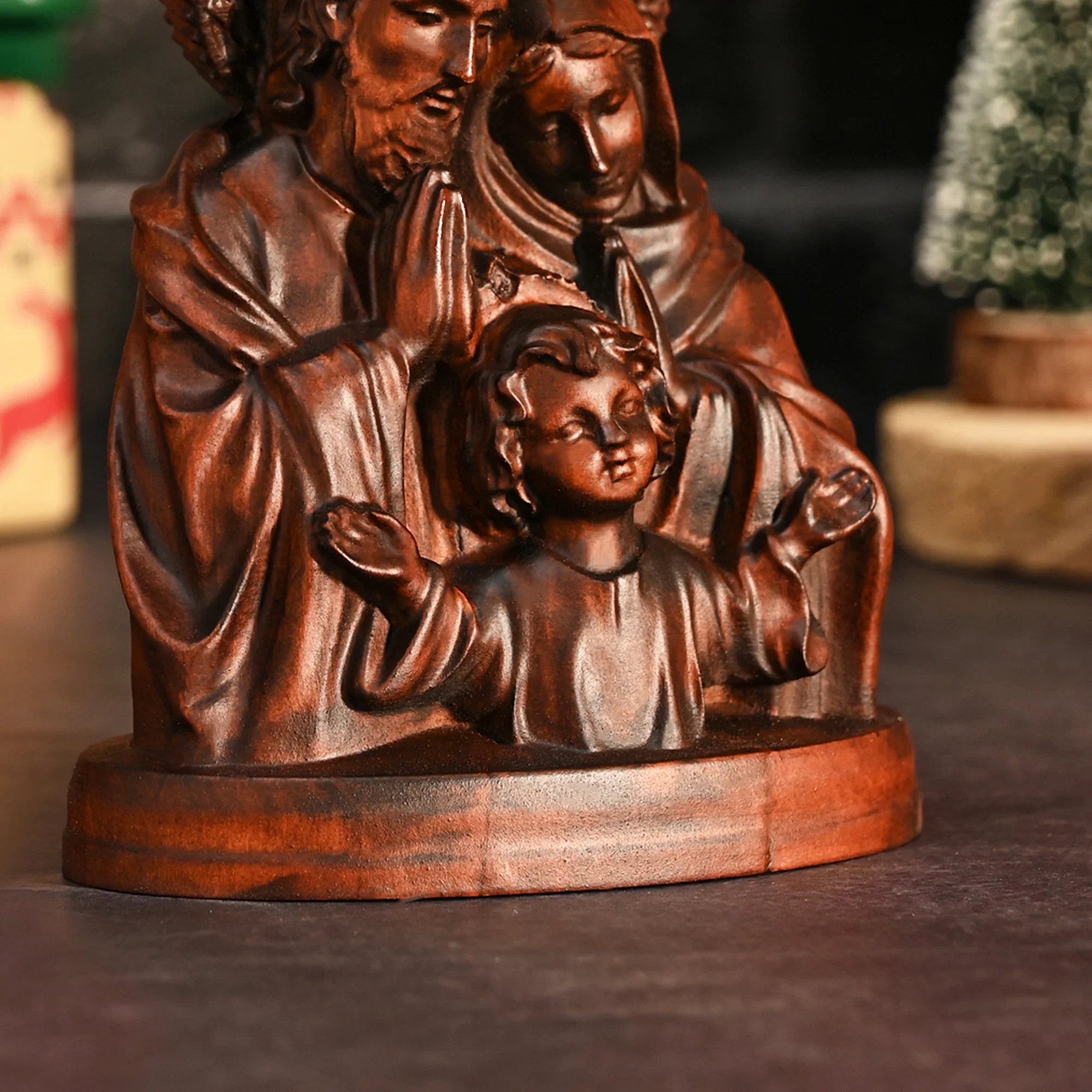 Imagem Sagrada Família em Madeira