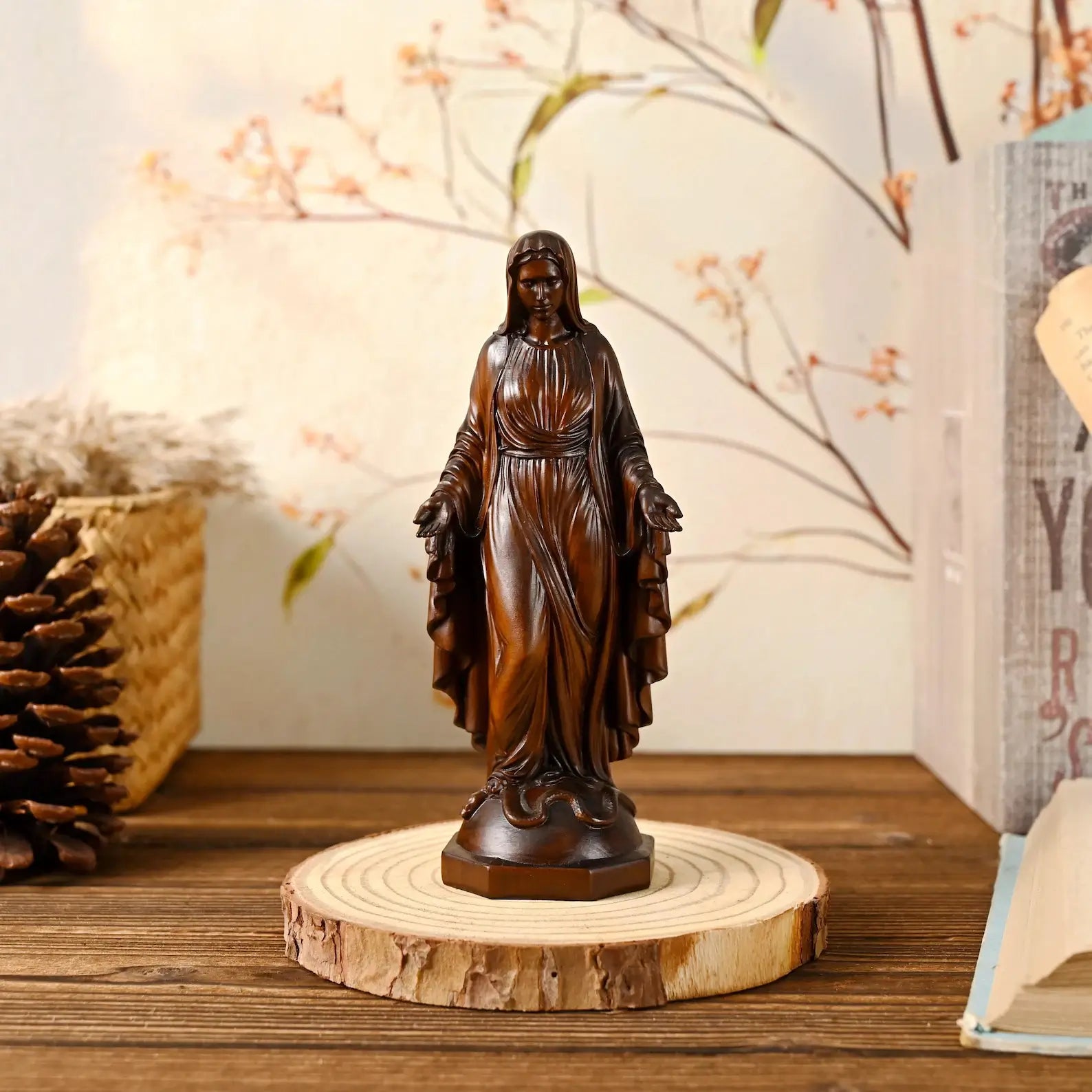 Imagem Virgem Maria em Madeira