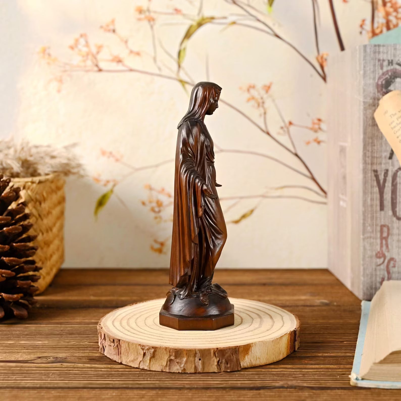 Imagem Virgem Maria em Madeira